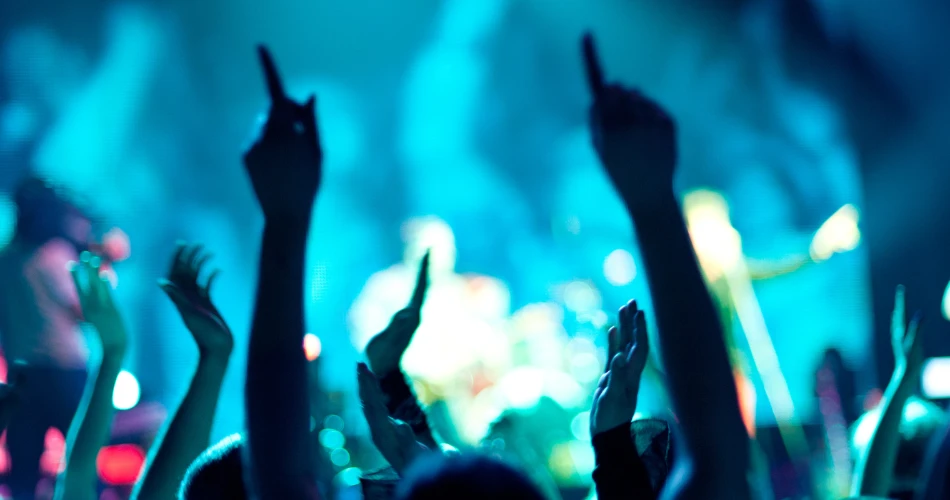 Best Nightlife in Fresno: Top Bars, Lounges & Late-Night Hotspots
